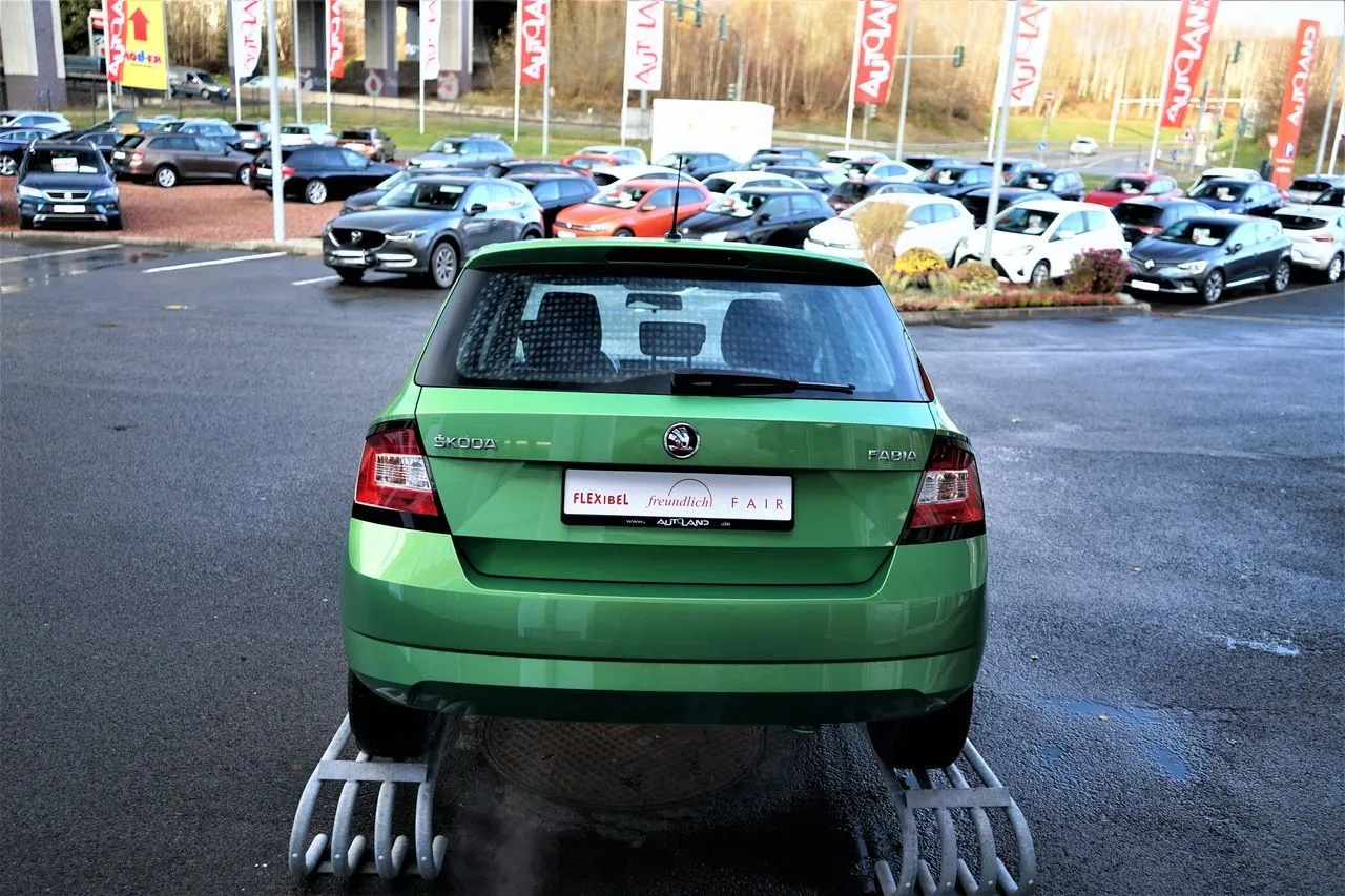 Skoda Fabia 1.0 MPI Active Bluetooth...  Image 5