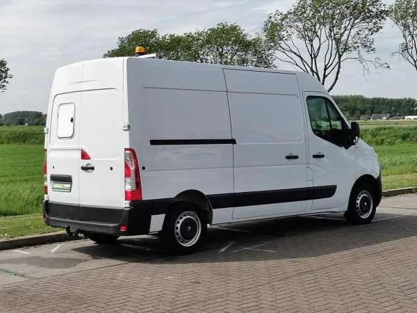 Renault Master 2.3 CDI 130 L2H2 Image 3