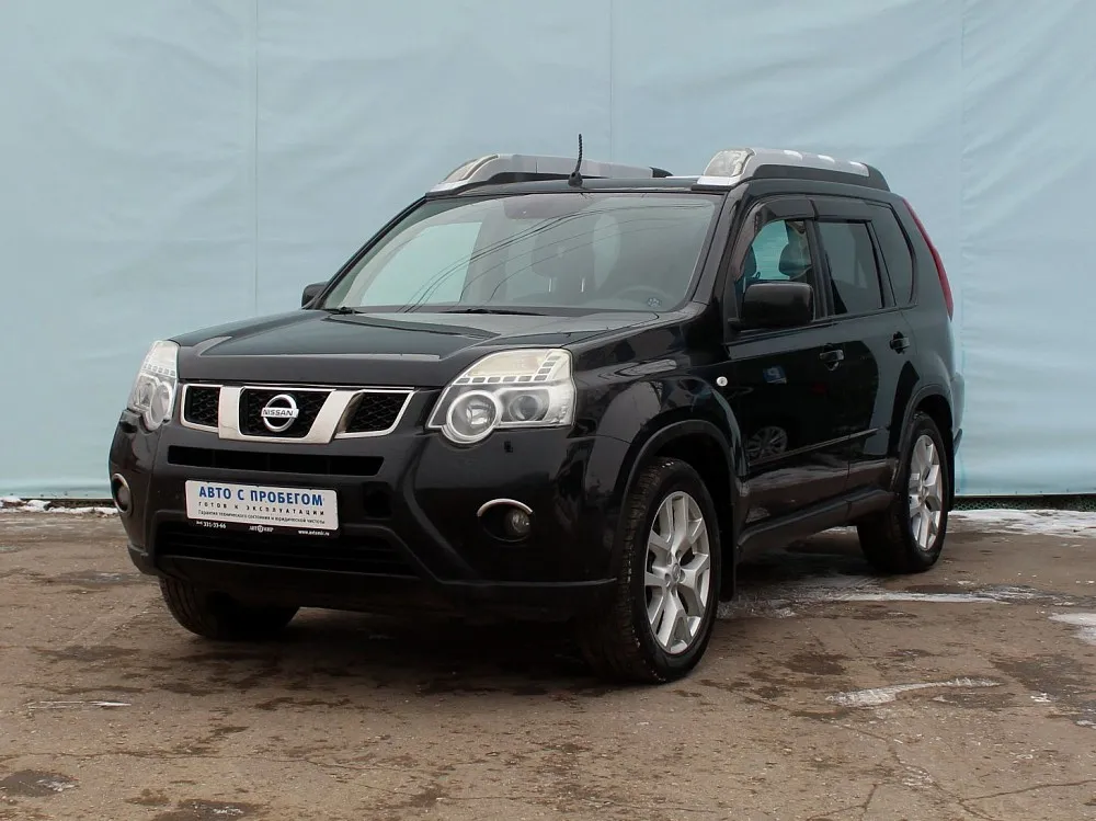 Nissan X-Trail Image 1