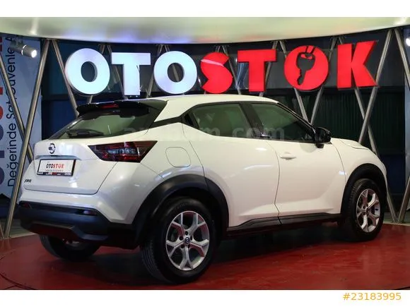 Nissan Juke 1.0 DIG-T Tekna Image 4